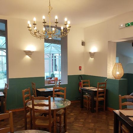 Le Royal Hotel Saint-Pol-sur-Ternoise 外观 照片