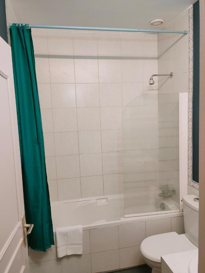Le Royal Hotel Saint-Pol-sur-Ternoise 外观 照片