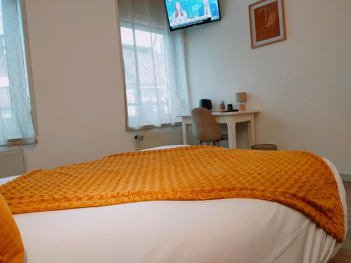 Le Royal Hotel Saint-Pol-sur-Ternoise 外观 照片